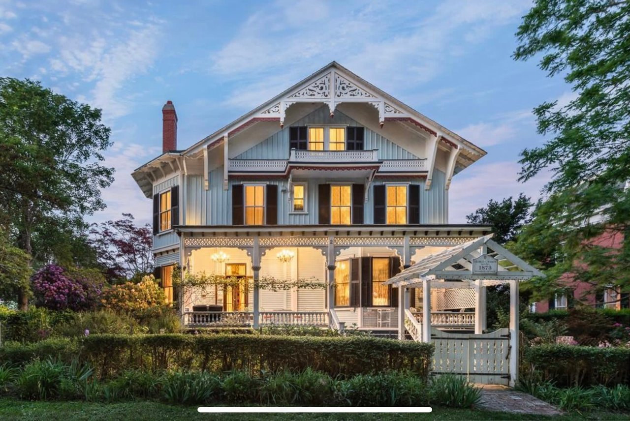 Selling a Home in Newport, Rhode Island: A Comprehensive Guide to Maximizing Your Investment