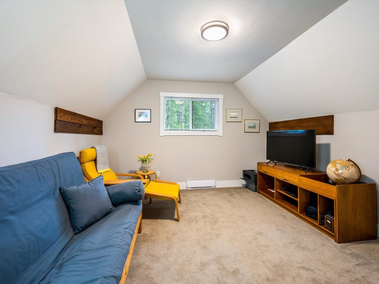 4 Ridge Dr