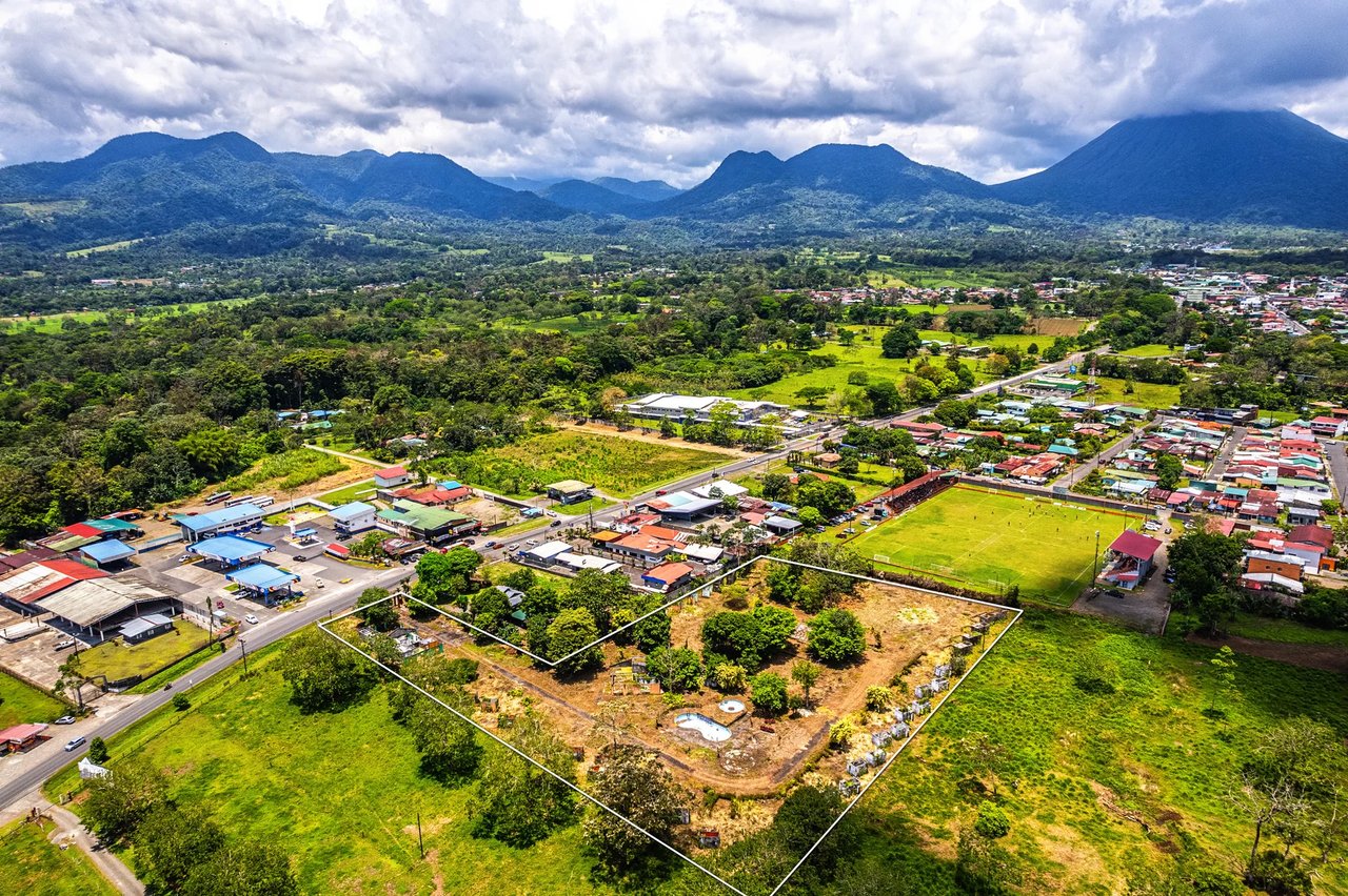 Prime Commercial Development Lot, Lake Arenal, Alajuela