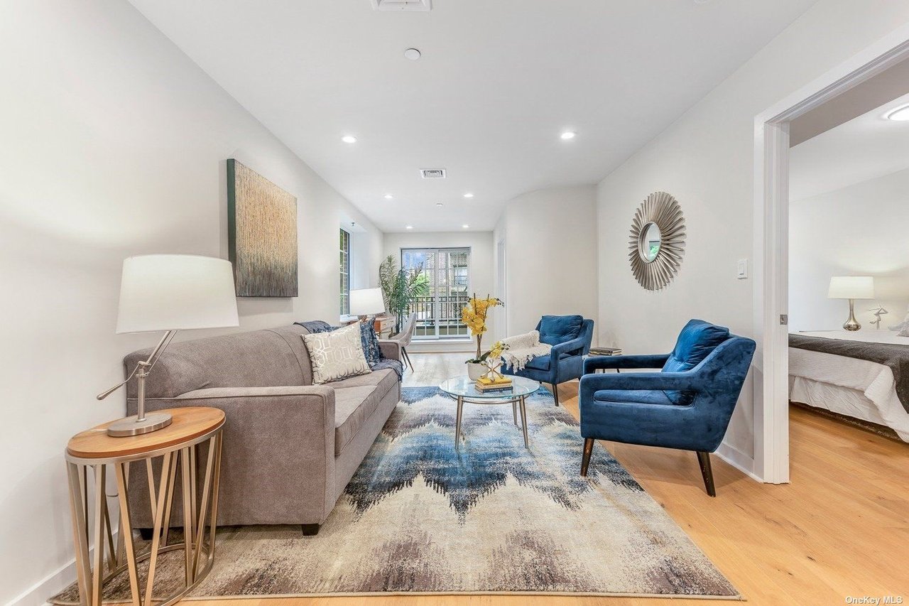 31-22 29th St, Unit 4B