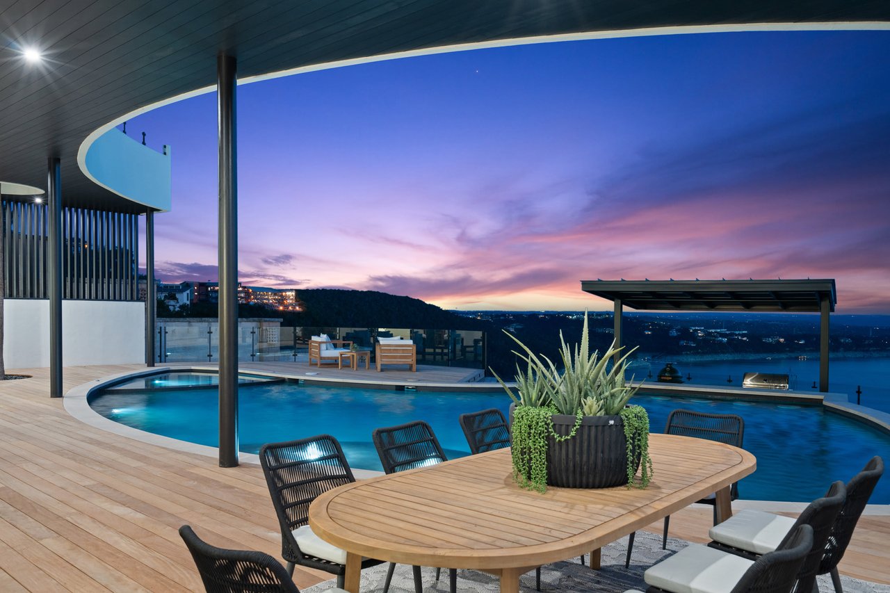 6809 Oasis Pass