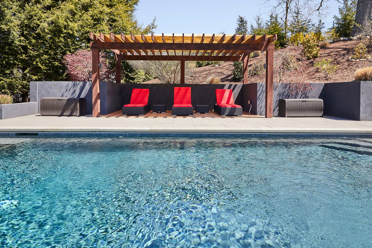 121 Imperial Avenue