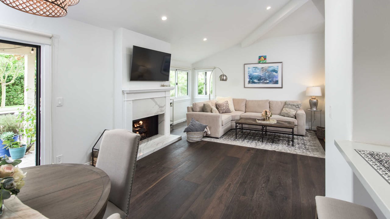 24 Grenada Ct