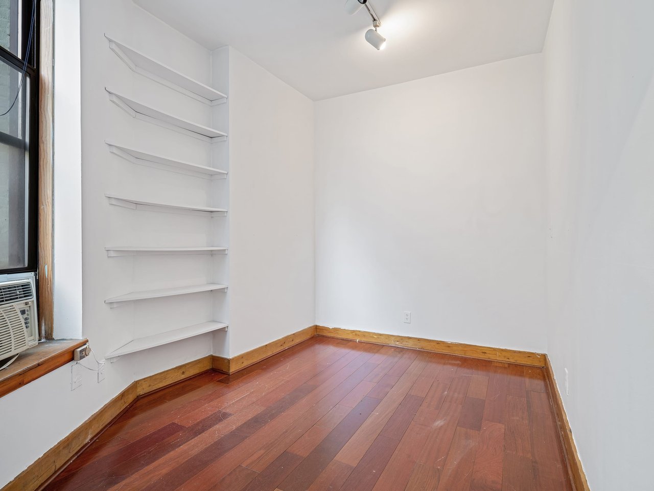 527 East 12th Street 