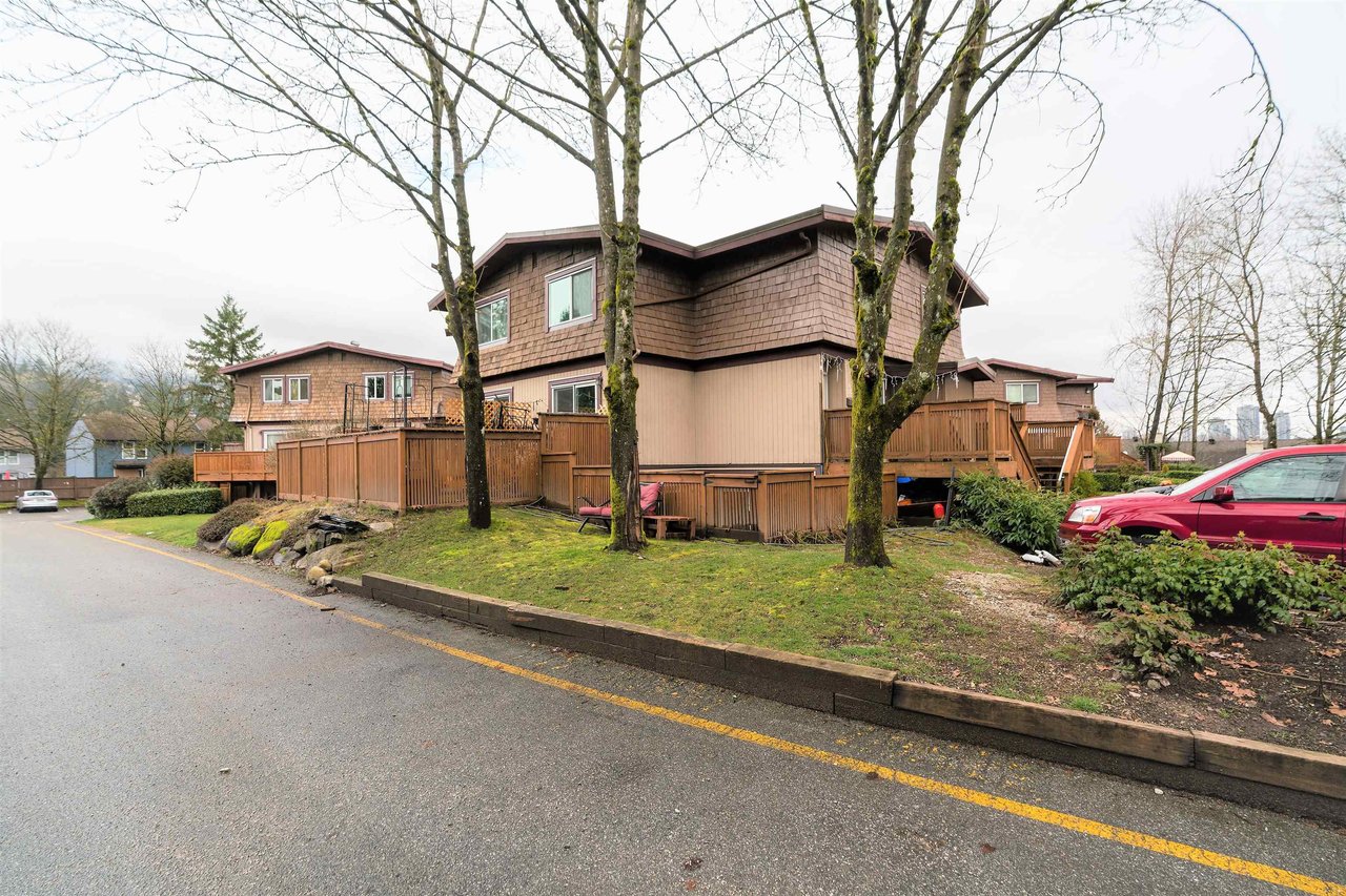 4-313 Highland Wy
