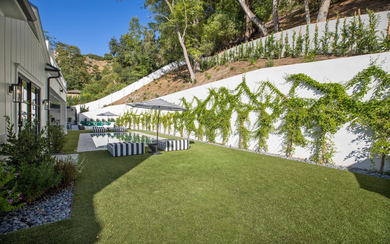 10960 Verano Rd