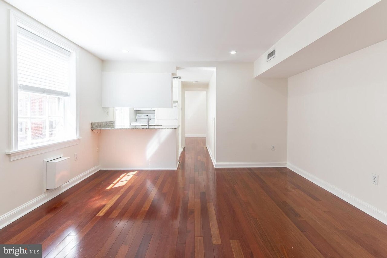238 S 8TH STREET Unit: 3