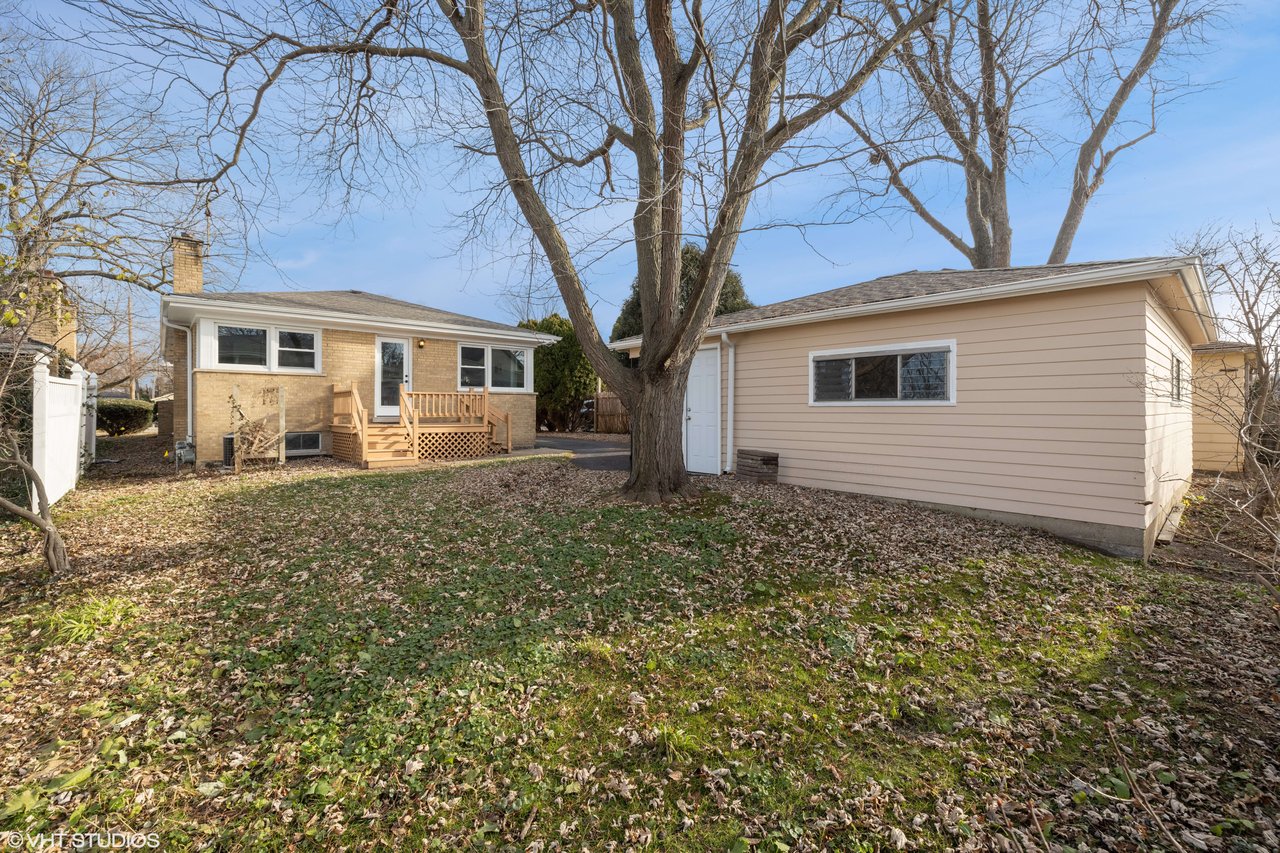 3838 Hampton Ave, Western Springs, IL 60558