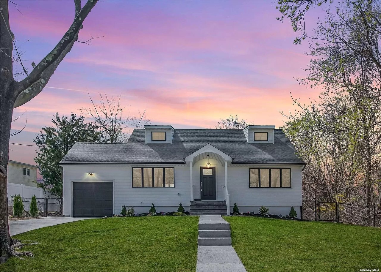 4 Donald Dr