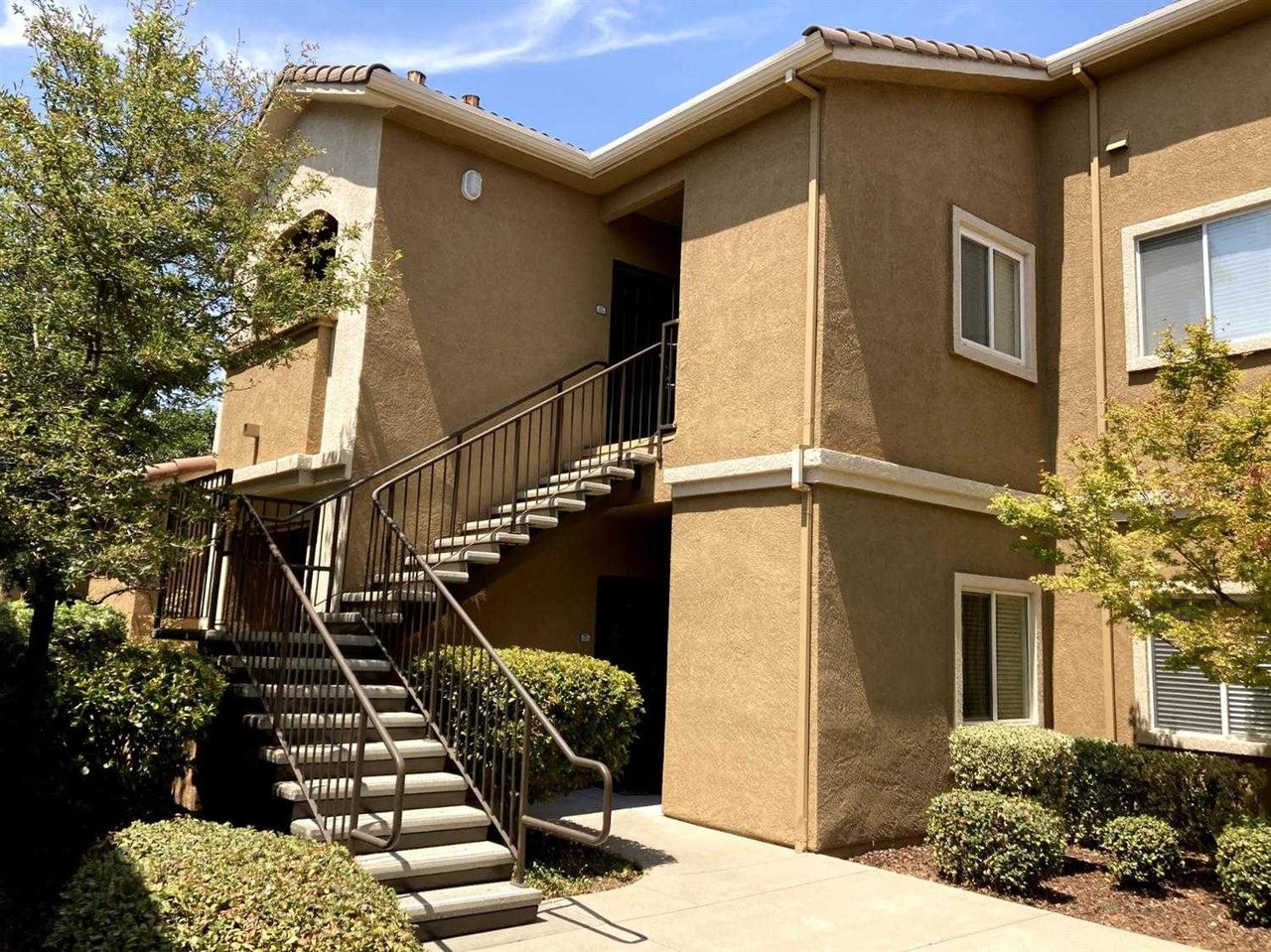 501 Gibson Drive Unit 1213