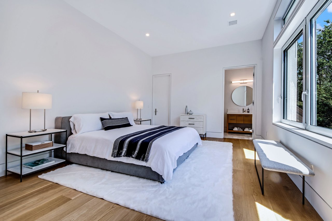 12 Cornell Rd