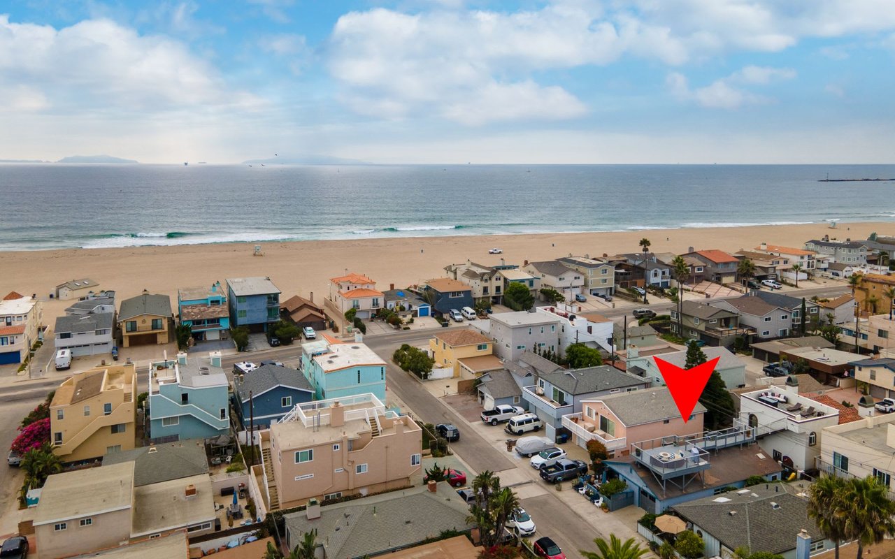 121 Hollywood Avenue