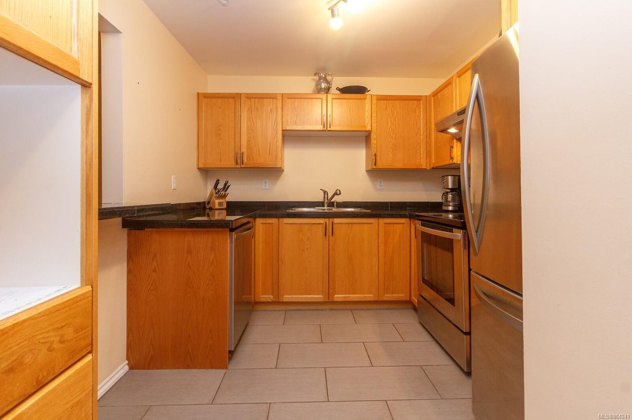 202-290 Island Hwy