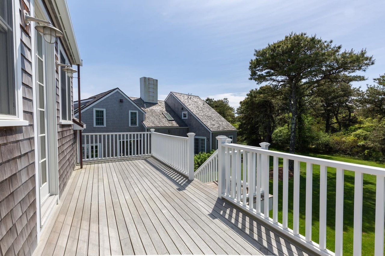 12 Pond View Dr