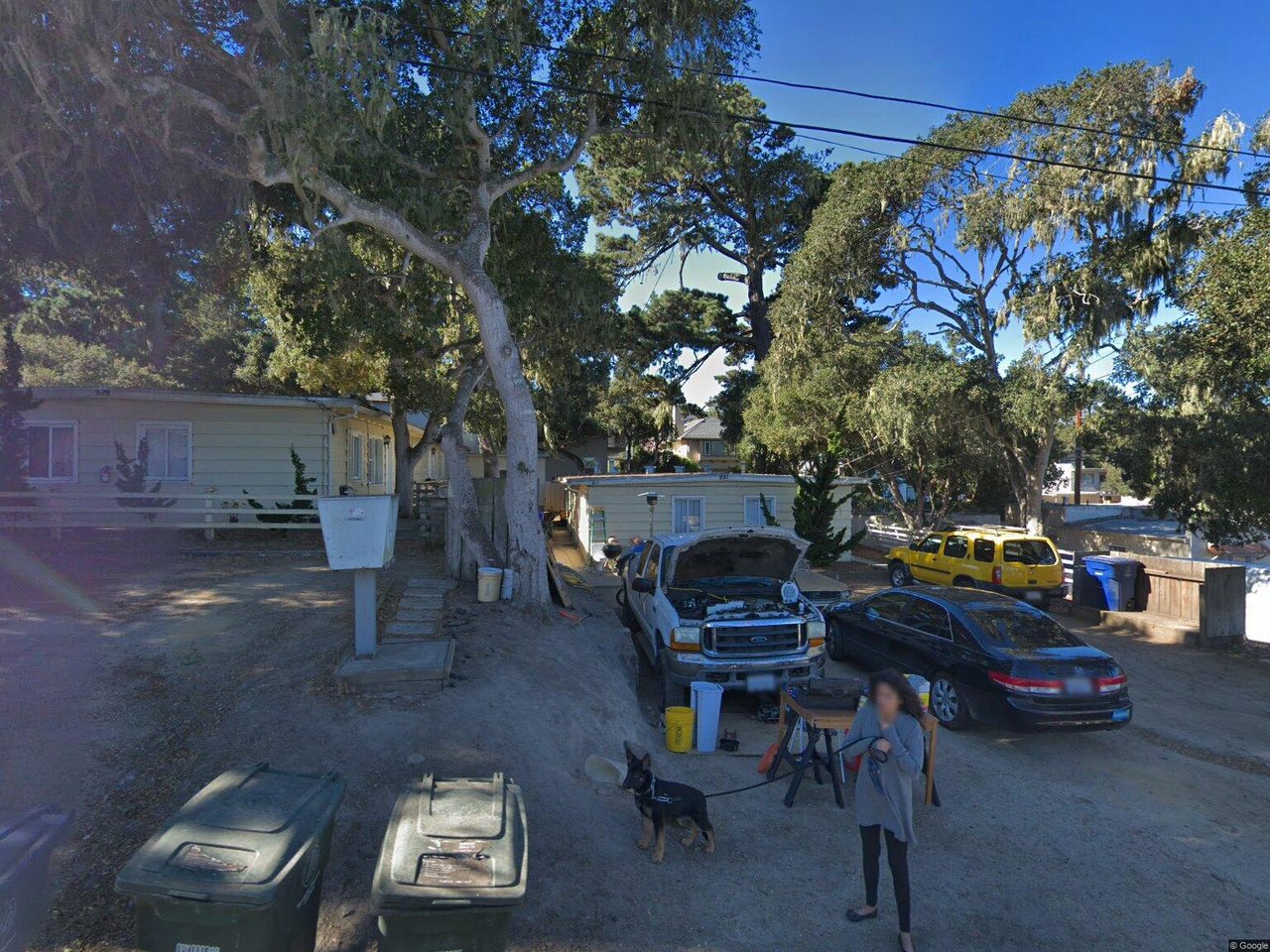 881 Lyndon St