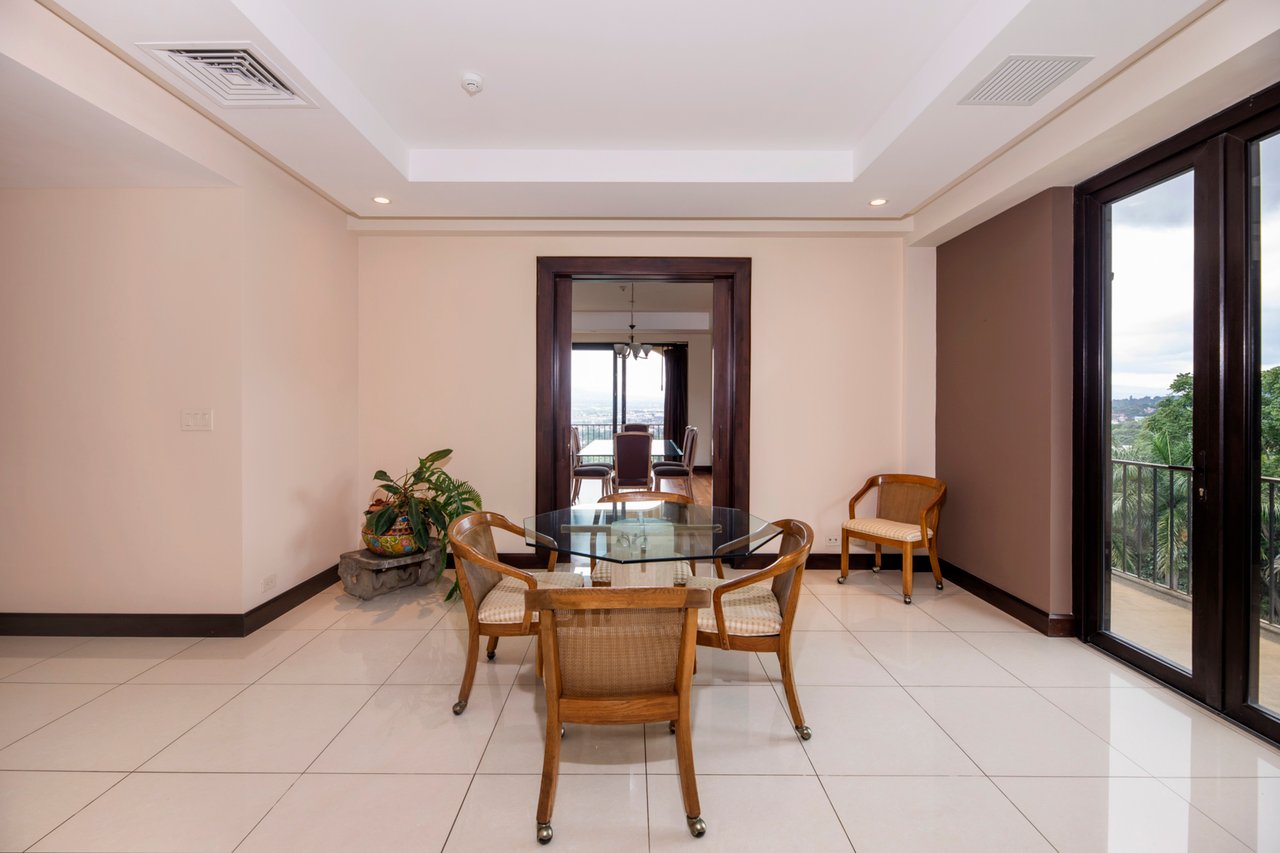 Premier Panoramic City View Penthouse, Escazu, San Jose