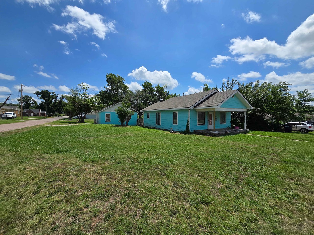 1629 N Louisa