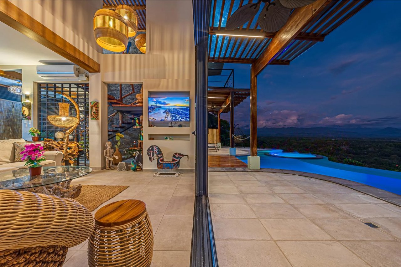 Modern Mountain View Estate, Manuel Antonio, Puntarenas