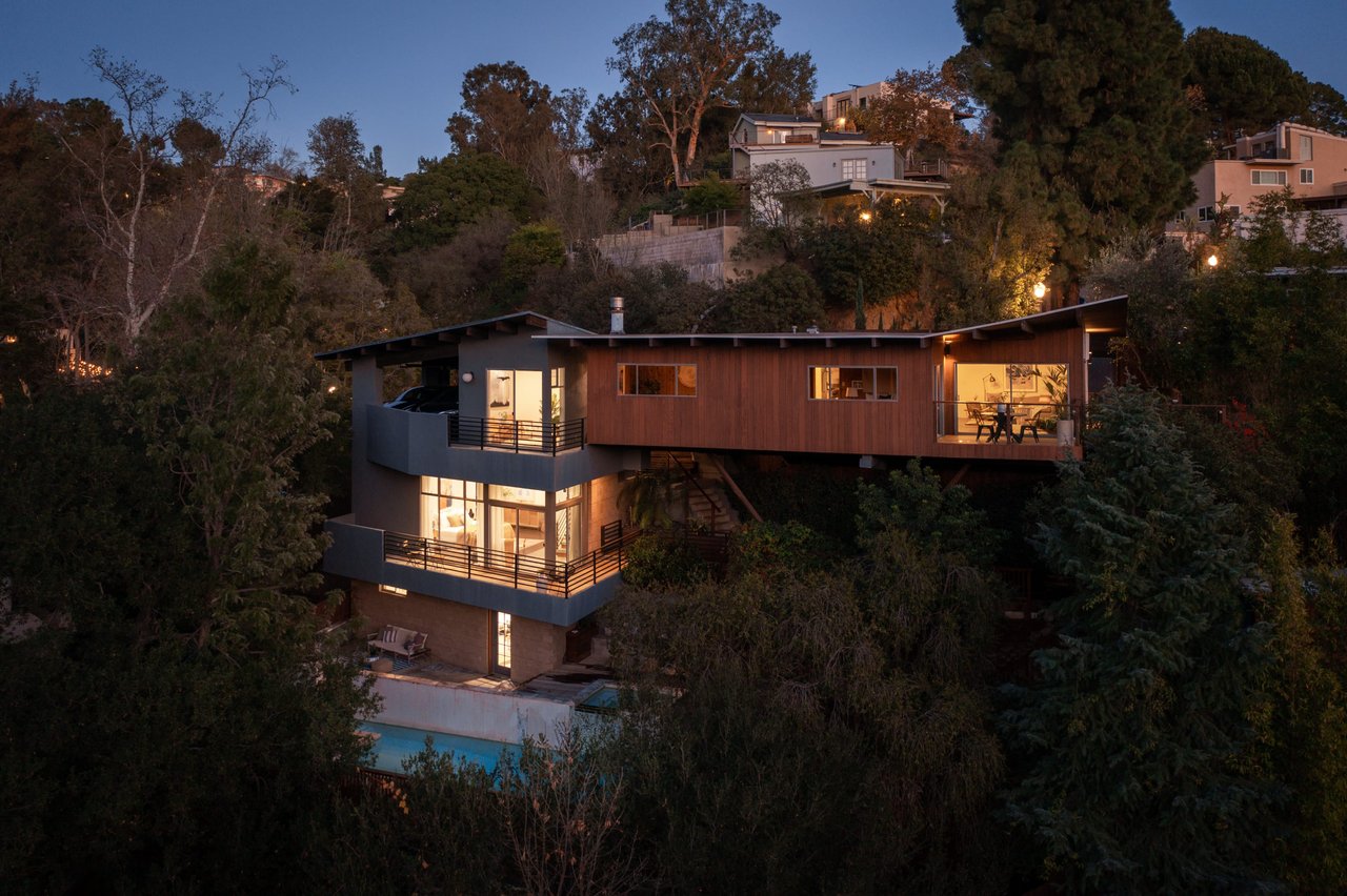 A Mid-Century Treehouse in Beachwood Canyon