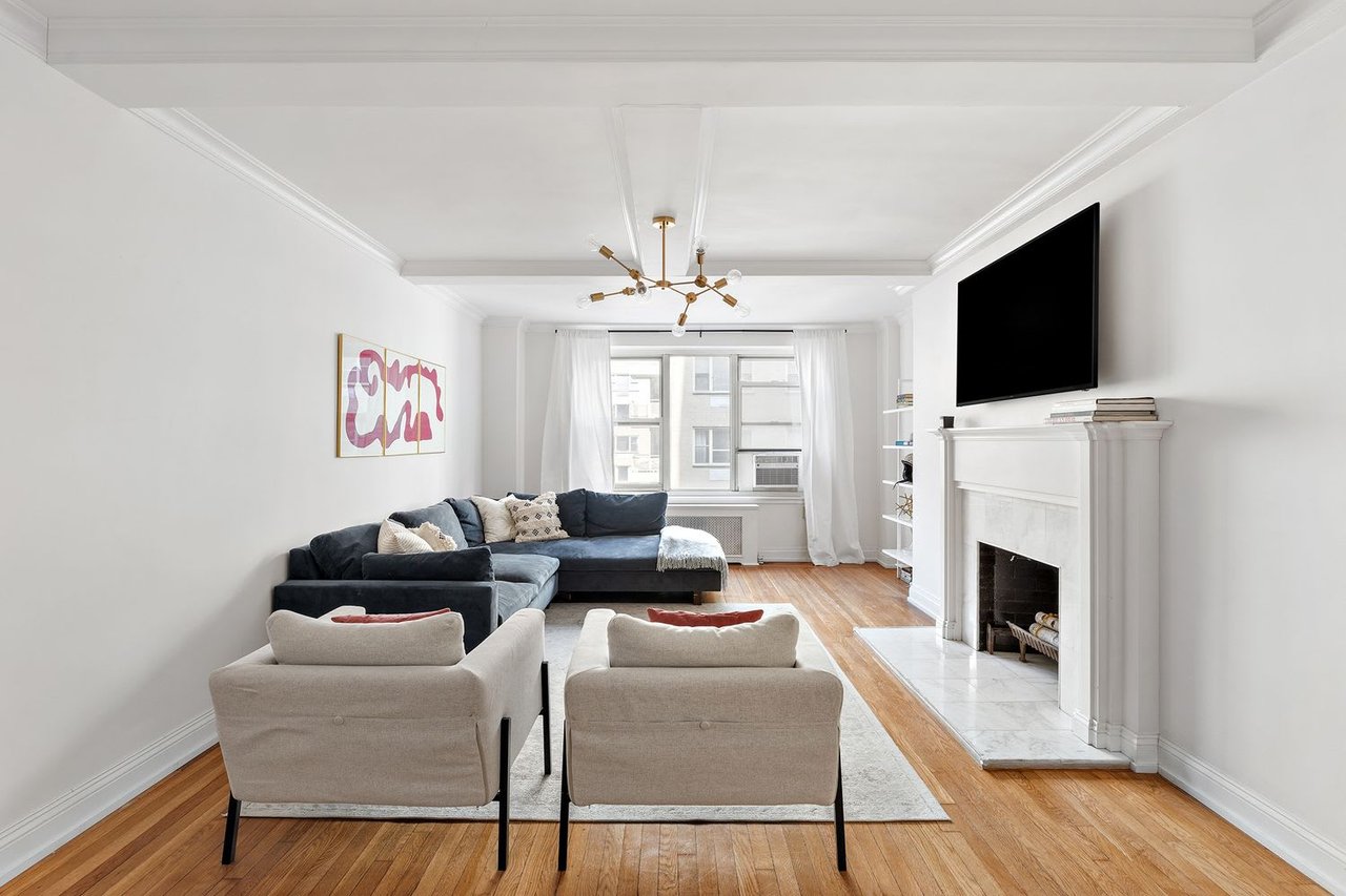 414 E 52nd St, Apt 9C | Co-op | Midtown East