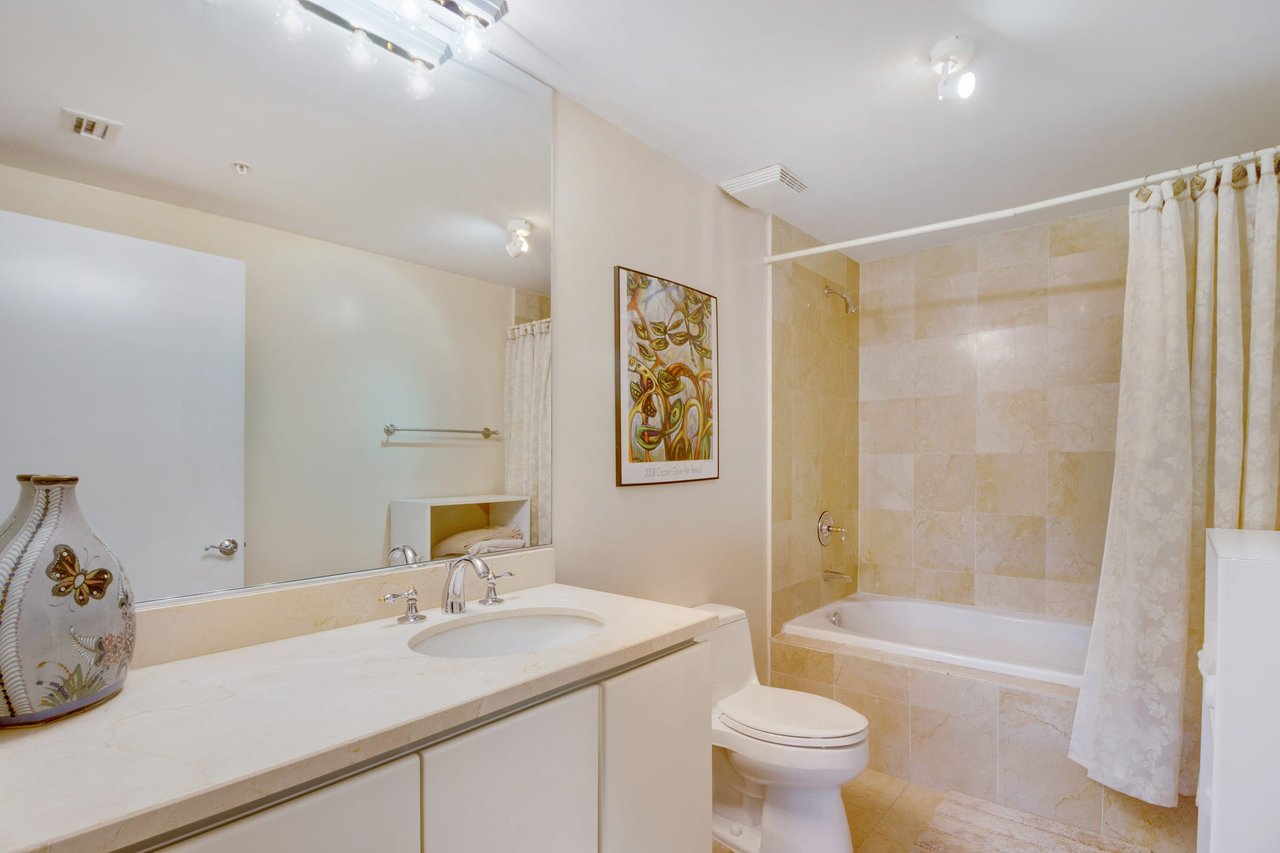 3400 SW 27 Avenue Unit: 306