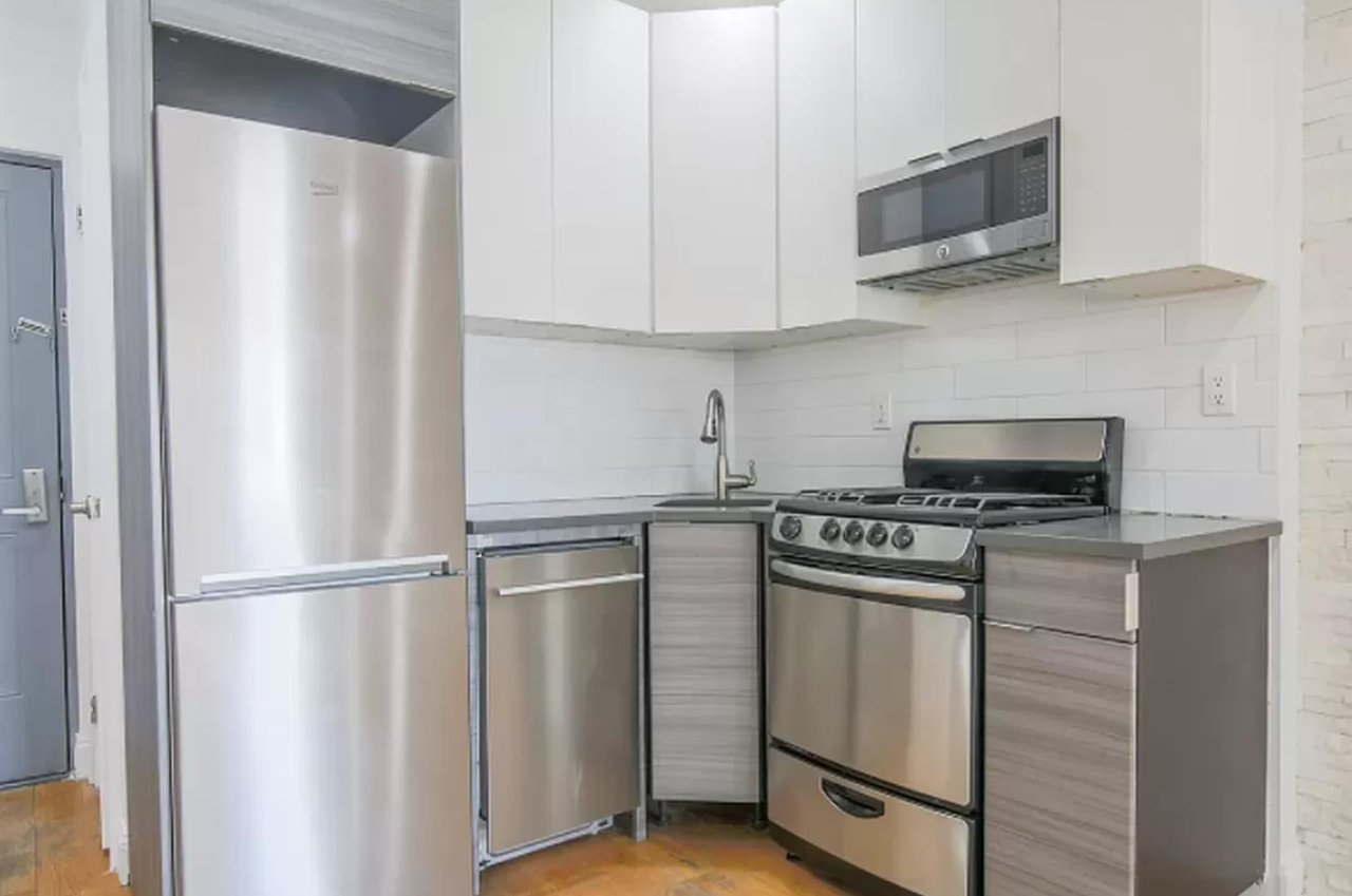 45 Carmine Street, Apt 5-E