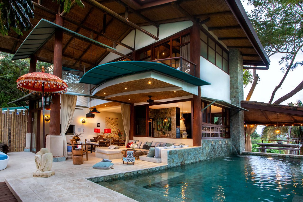 Dos Vistas, Bali Style Ocean View Home