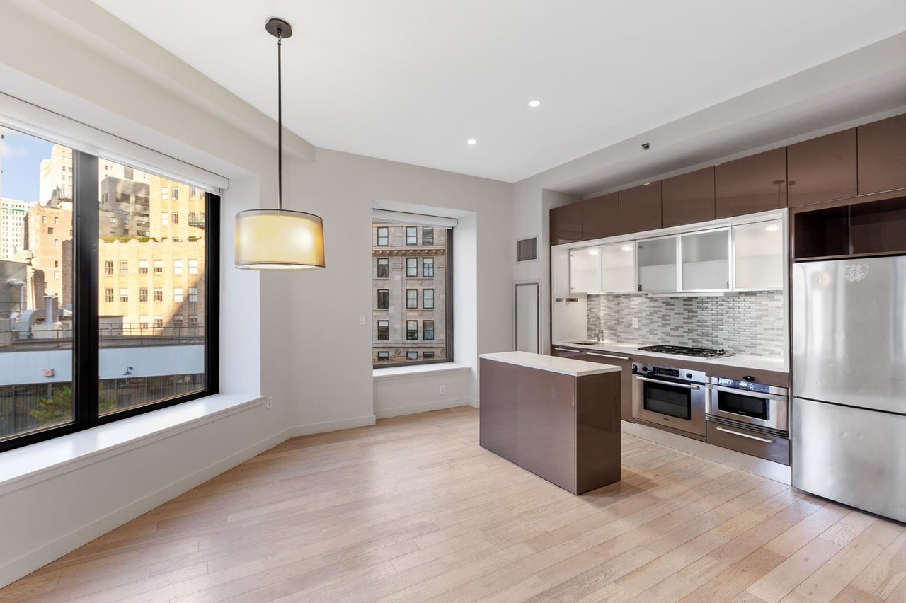75 Wall Street, Apt 22-F