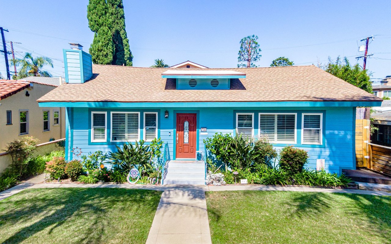 305 Roycroft Avenue