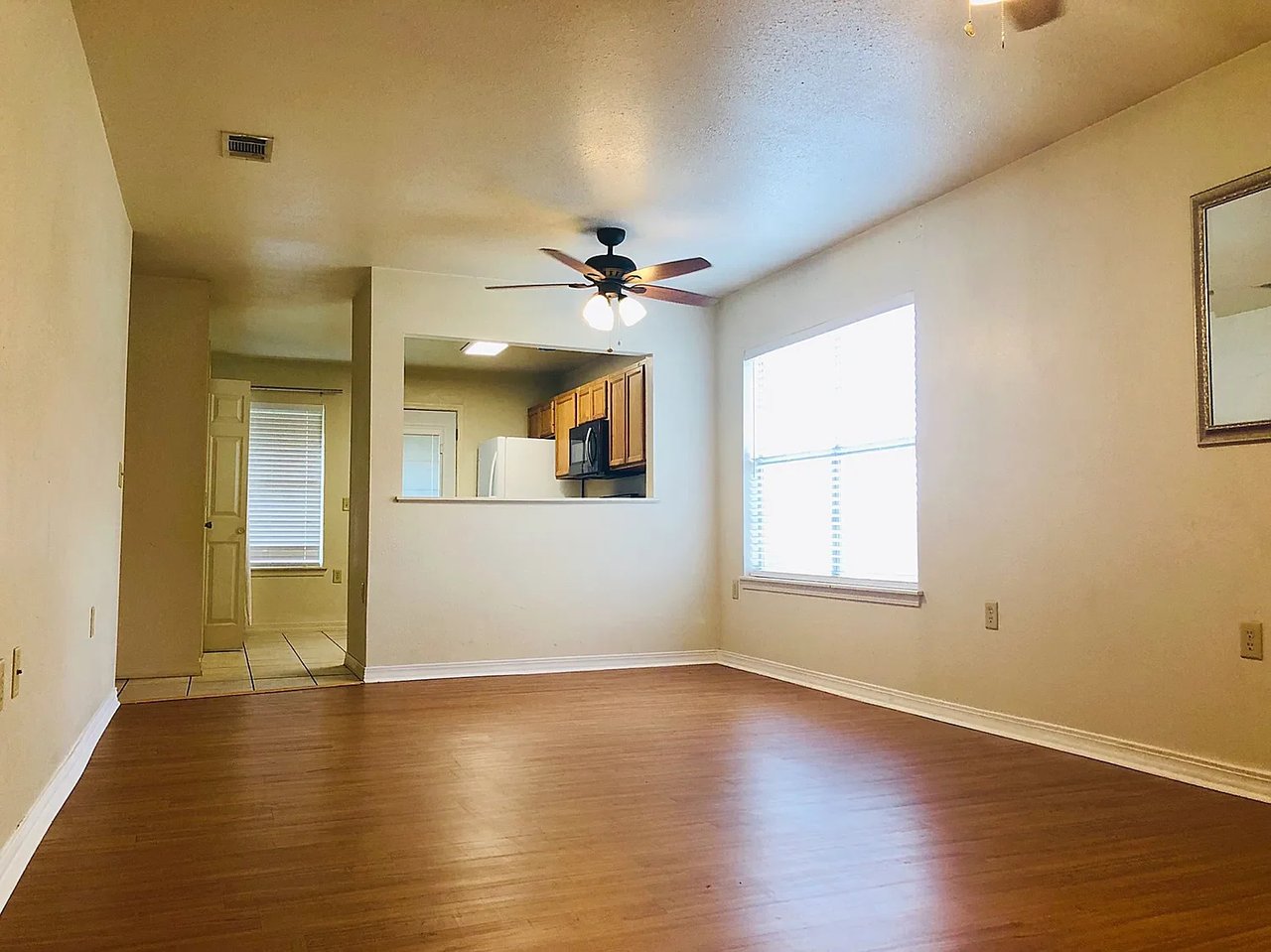 1308 Myrna Ave