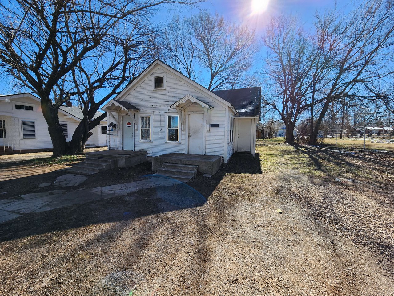 606 W. Washington Street