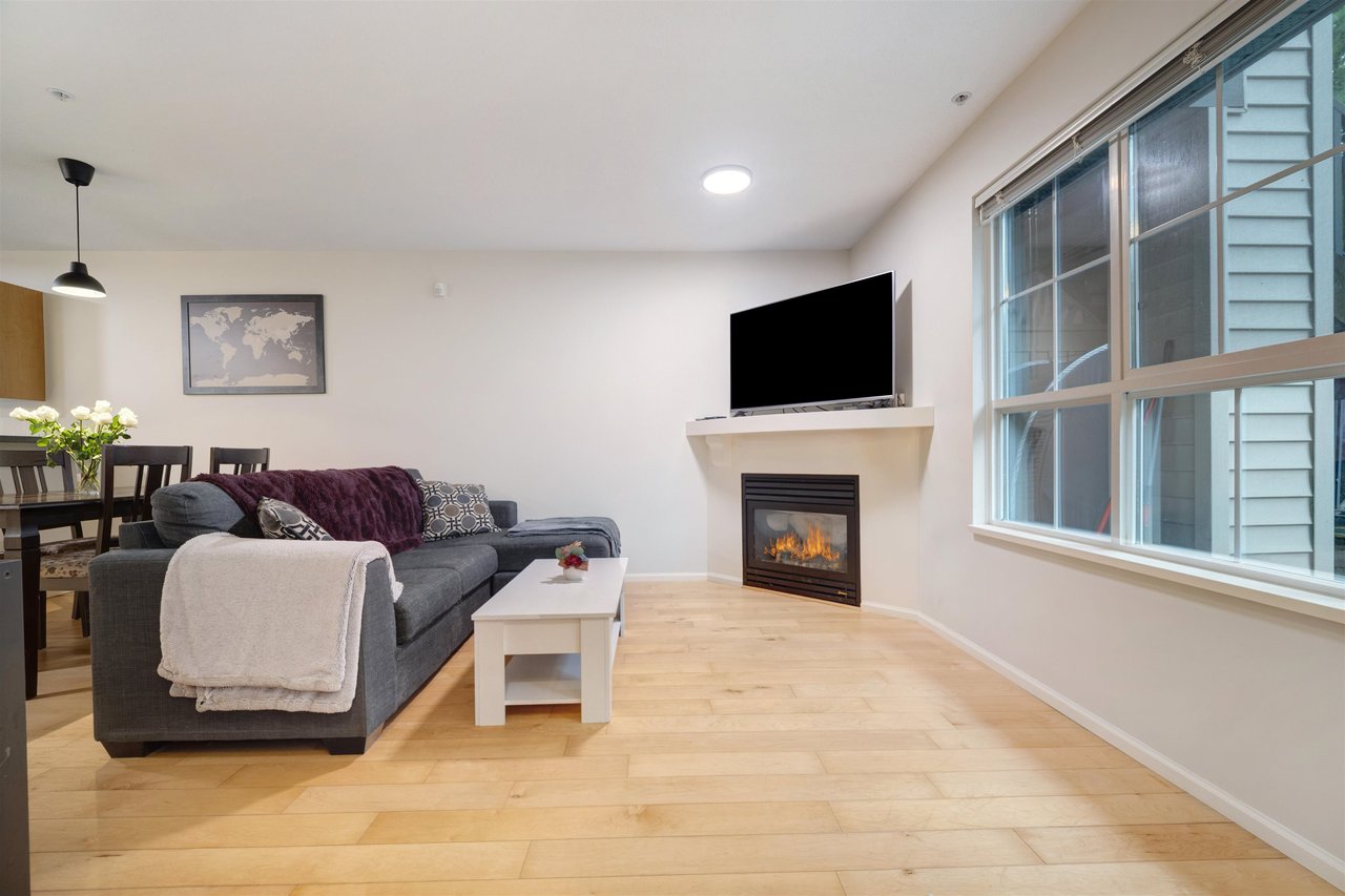 1131 Ross Rd