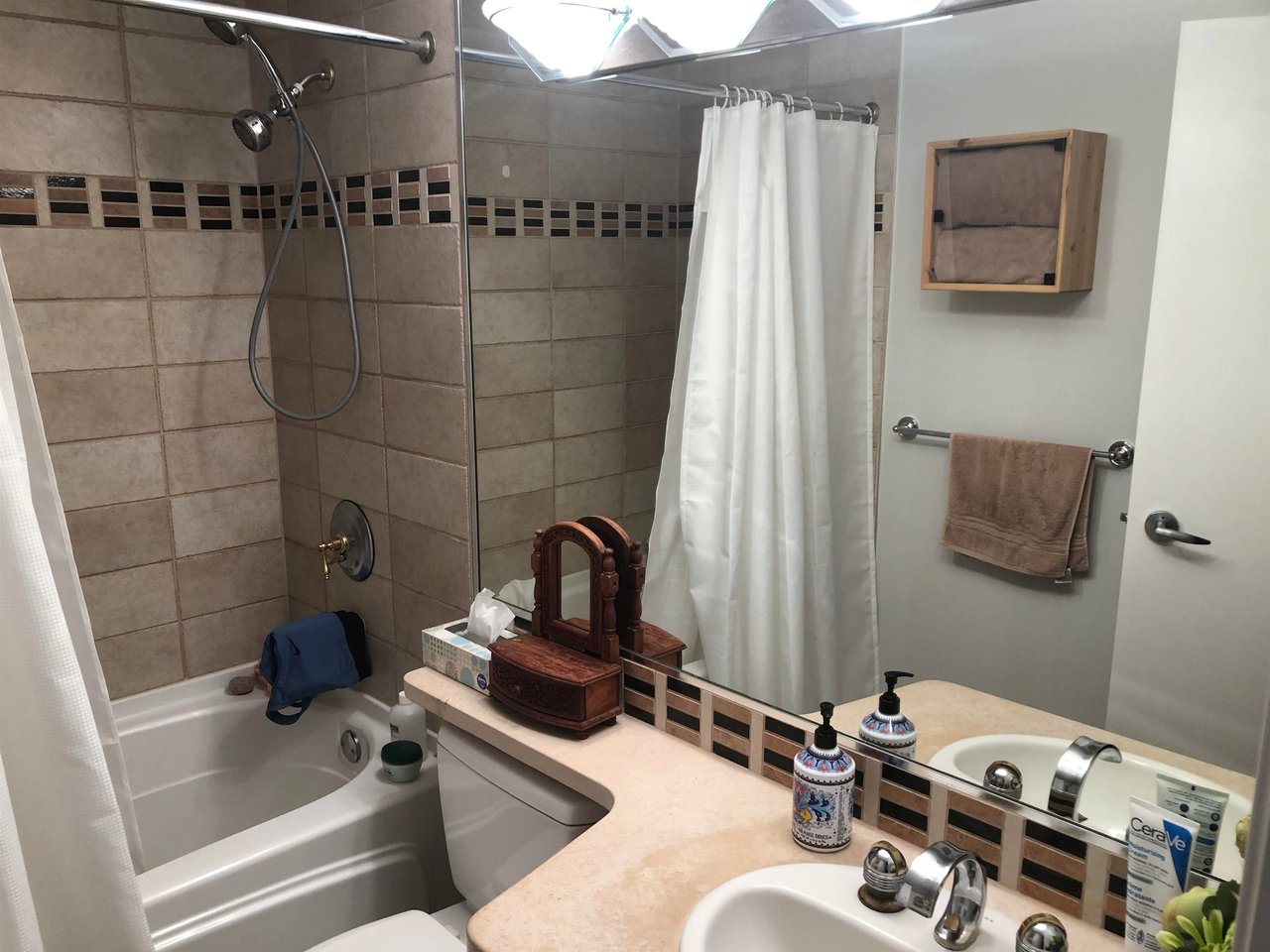 703-1199 Marinaside Cres