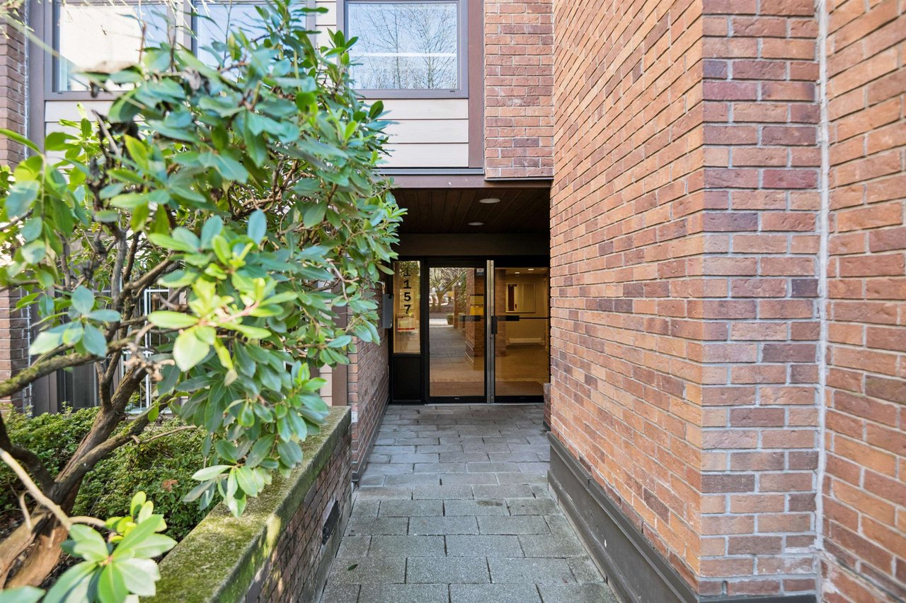 202-1157 Nelson St
