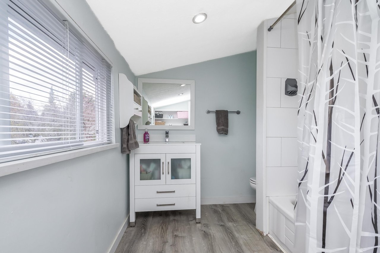 11044 Southridge Rd
