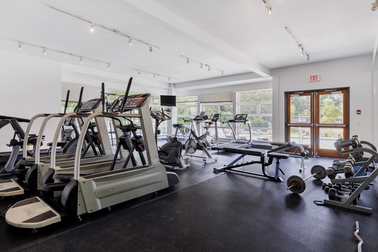 207-500 Klahanie Drive, Port Moody