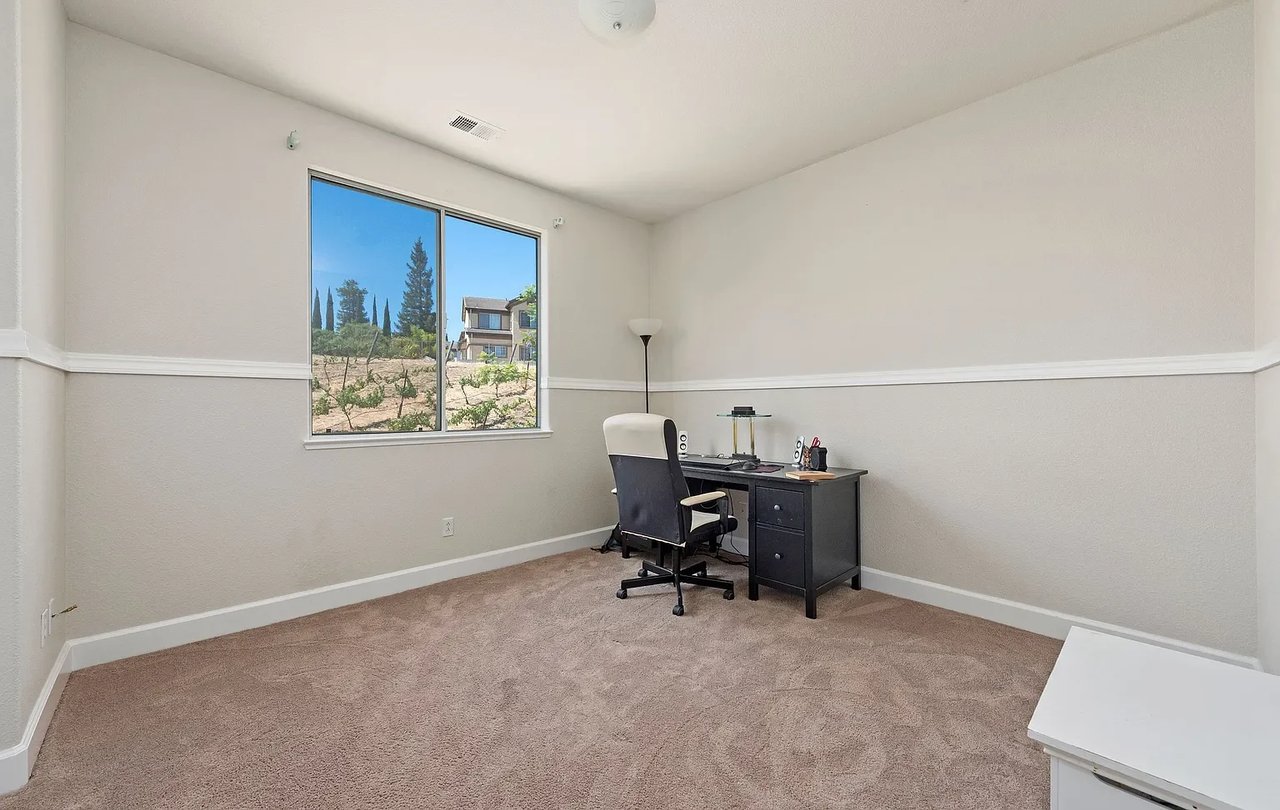 3800 Venus Ct