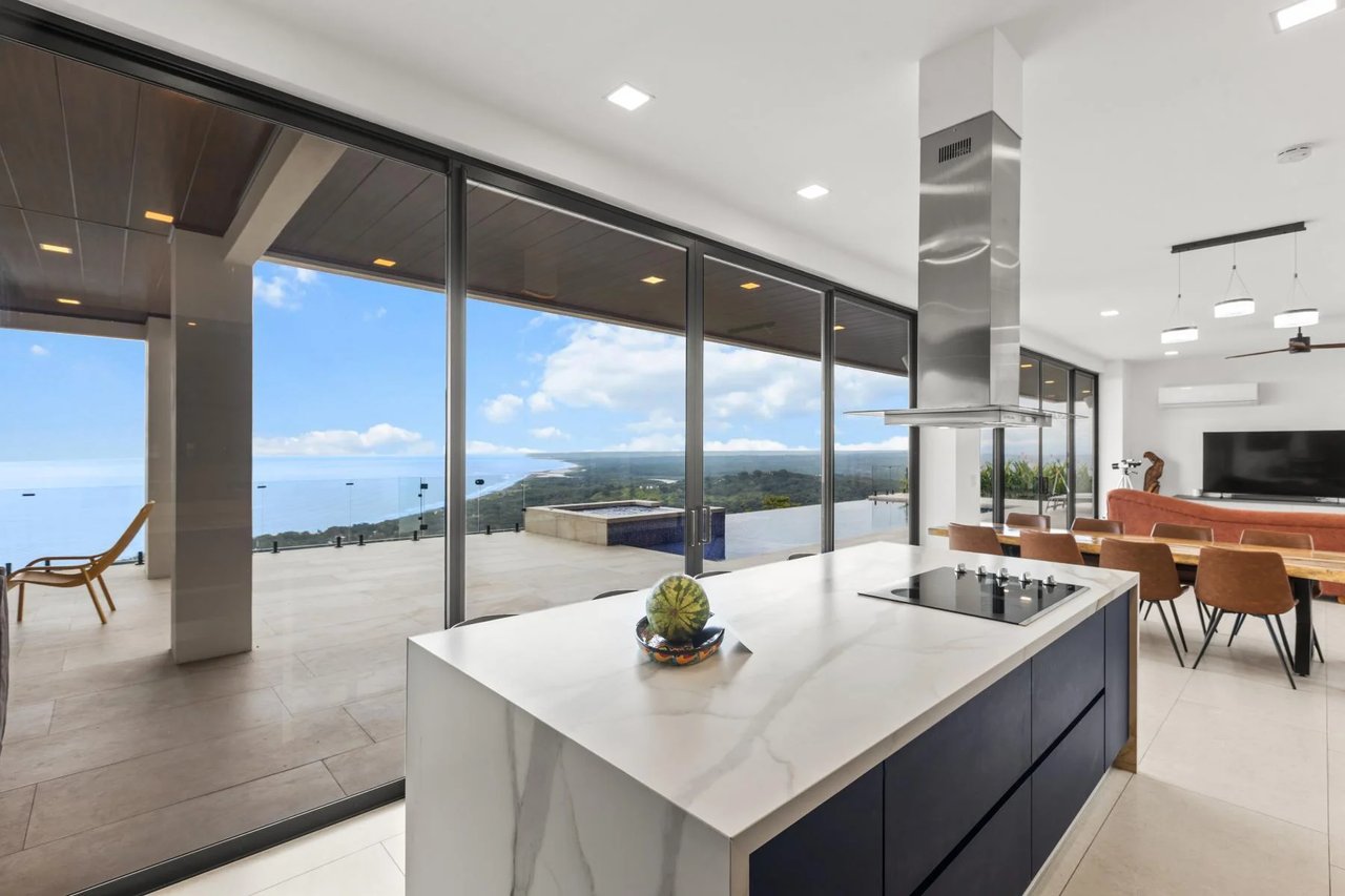 Luxury Ocean View Villa, Jaco, Puntarenas