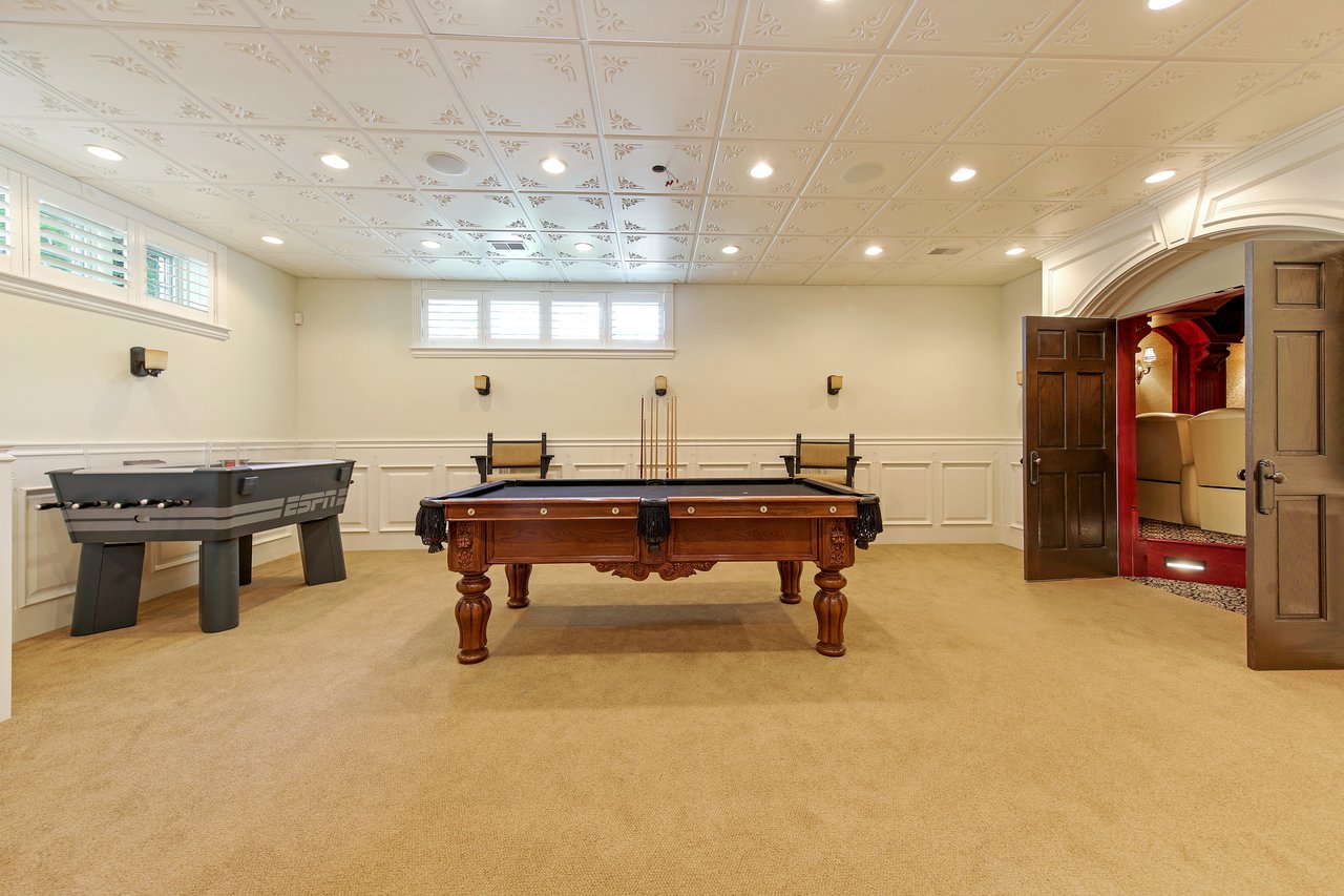 This Sophisticated Home Features A Commanding Presence 