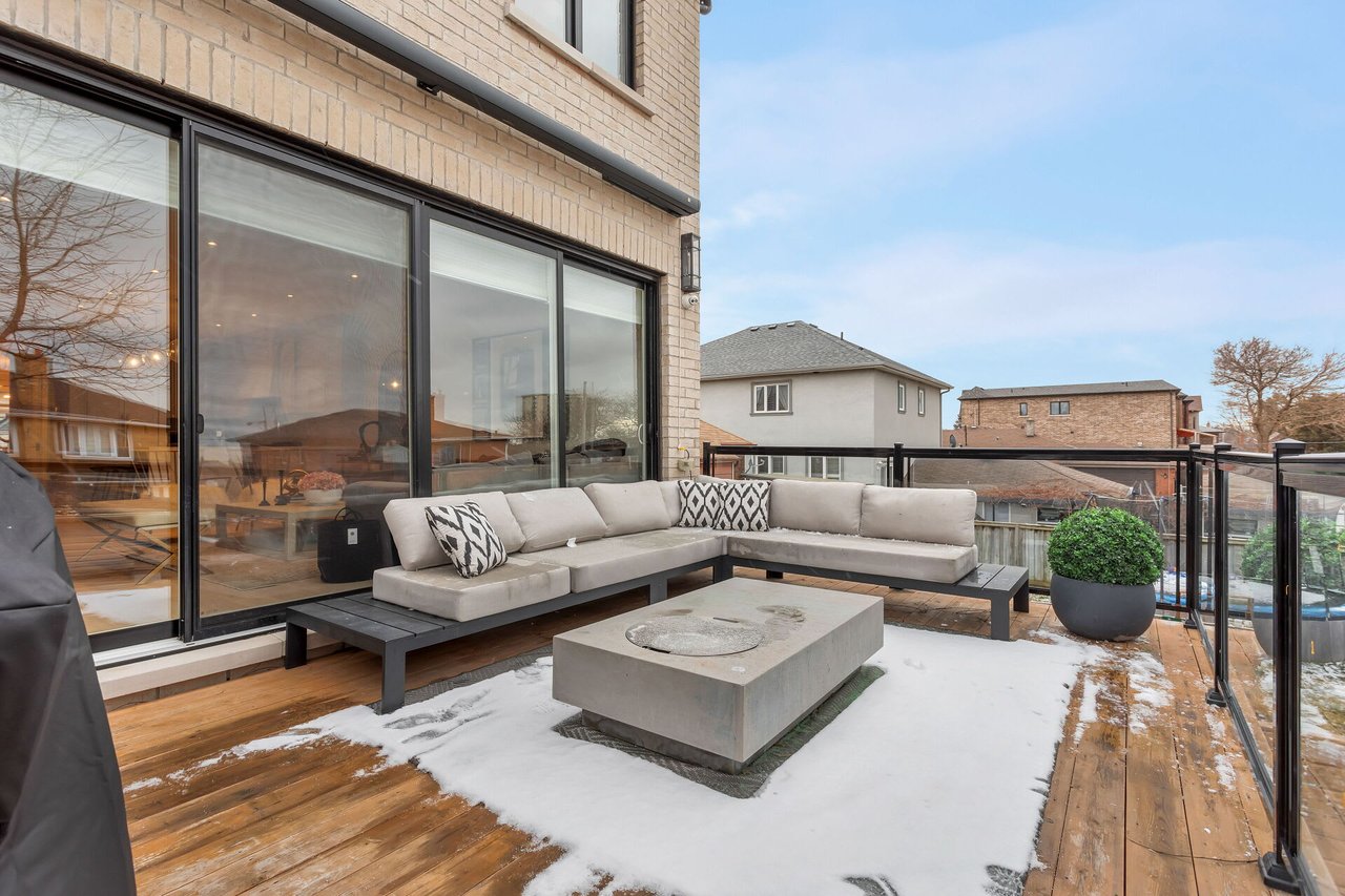 Lawrence Avenue & Blackcreek - Detached
