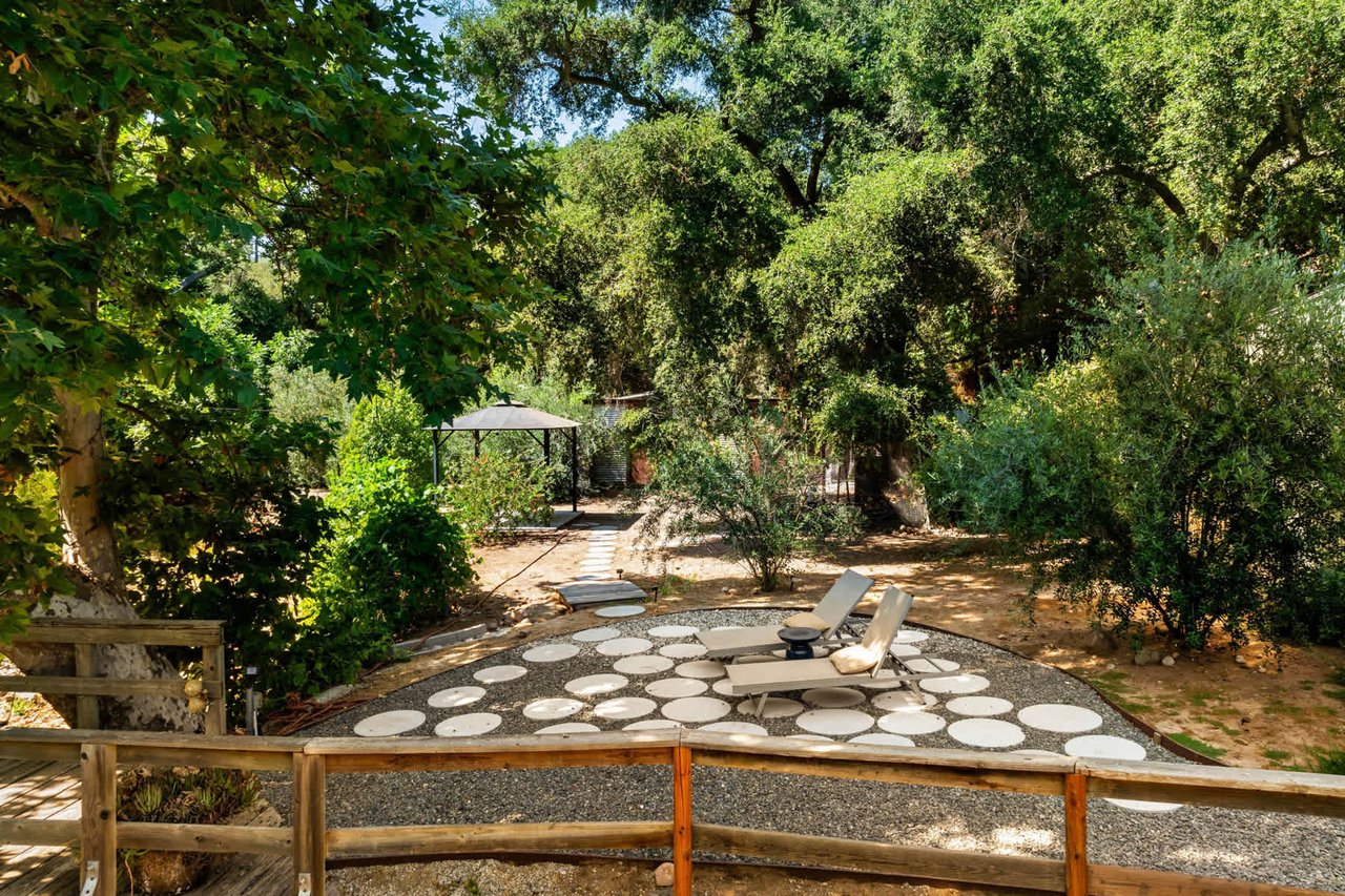 1518 Valley Drive, Topanga