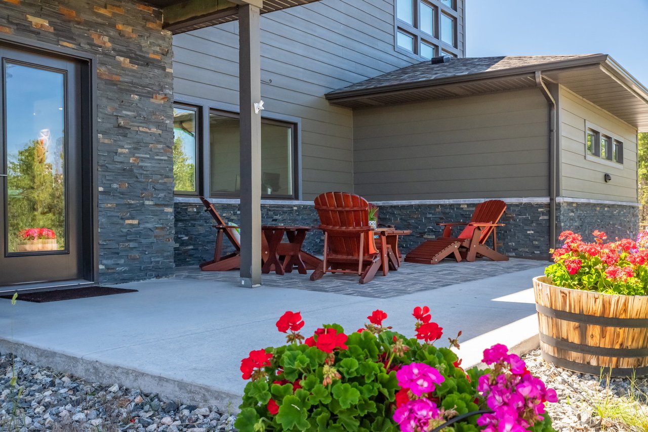315 Indian Peaks Dr