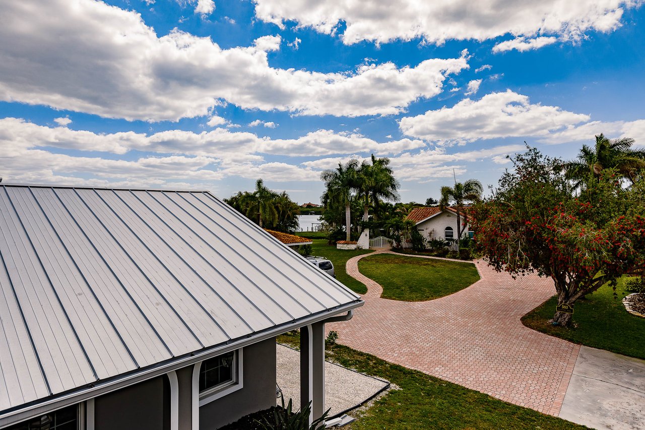 501 VELASQUEZ DRIVE