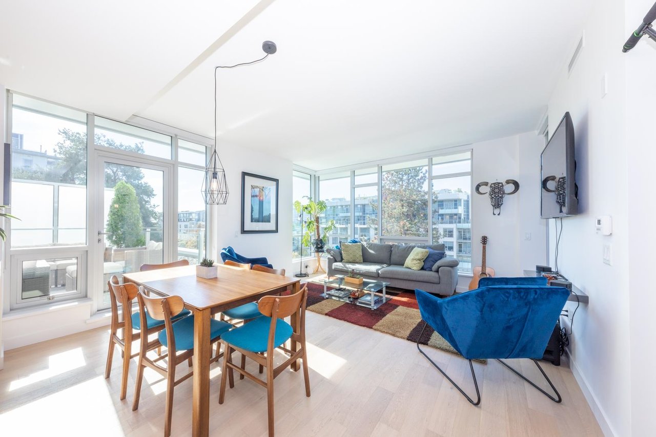 401-4988 Cambie St