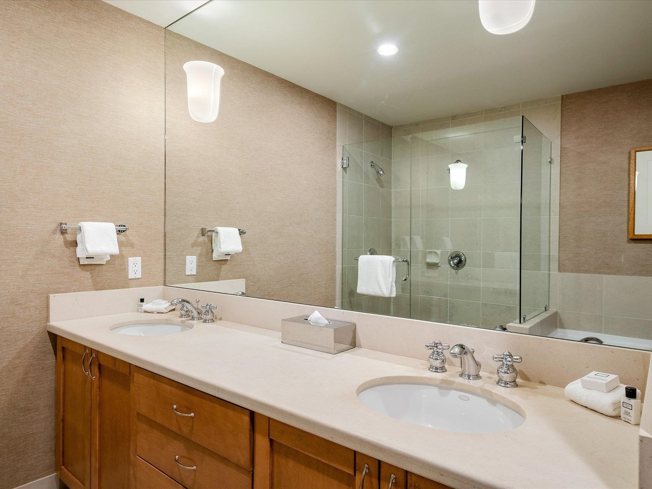 4821C Casabella Cres