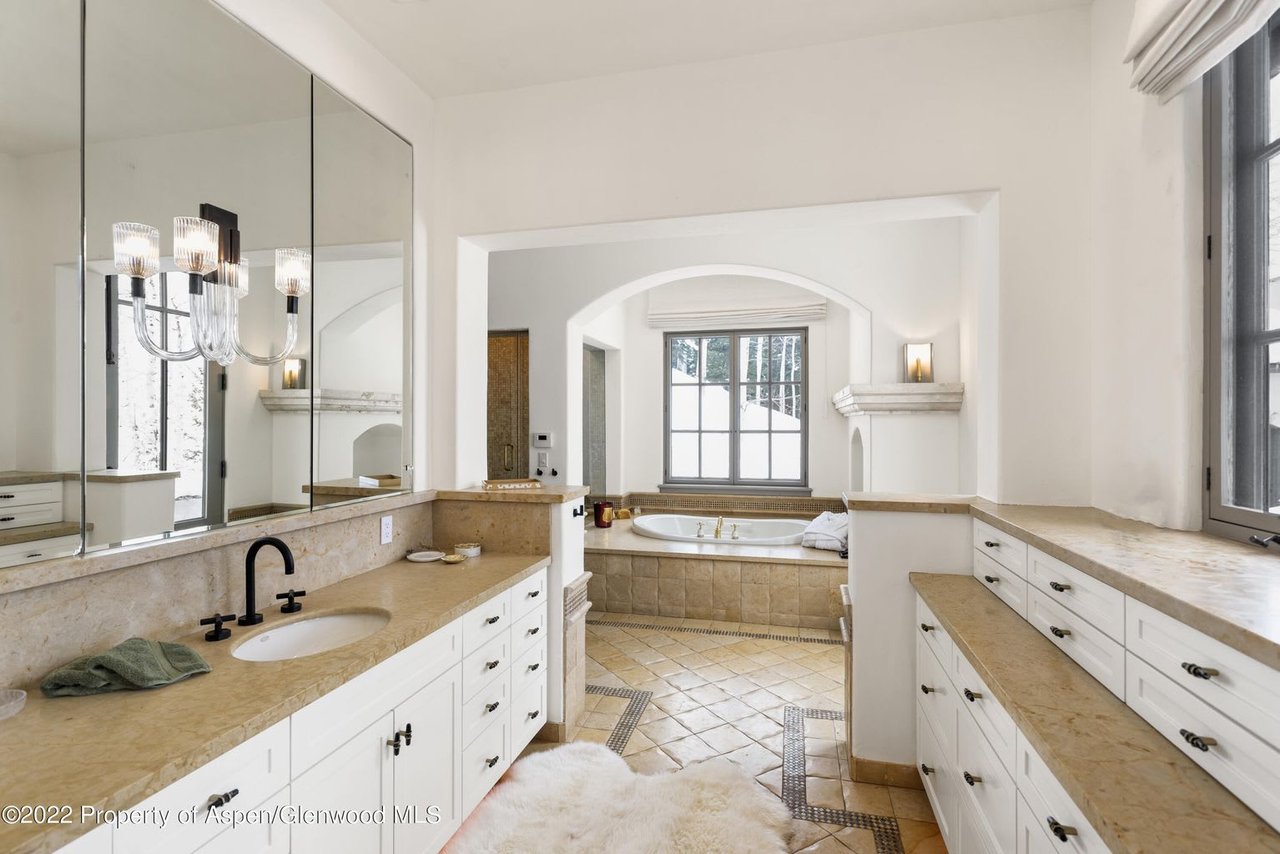 983 Moore Drive Aspen, CO 81611