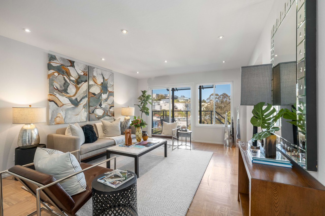 82 Stanford Heights Ave