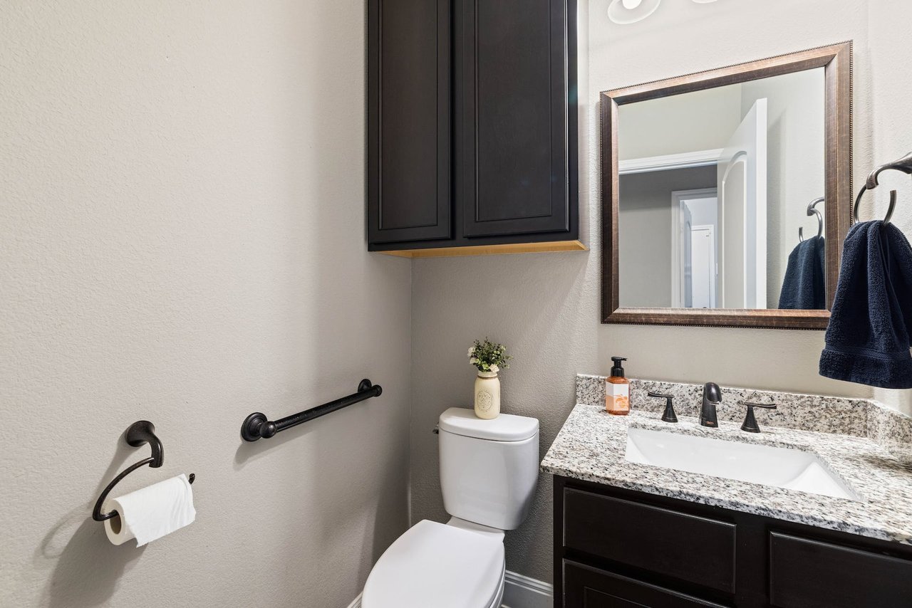 424 Star Mountain Ln, Georgetown, TX 78633