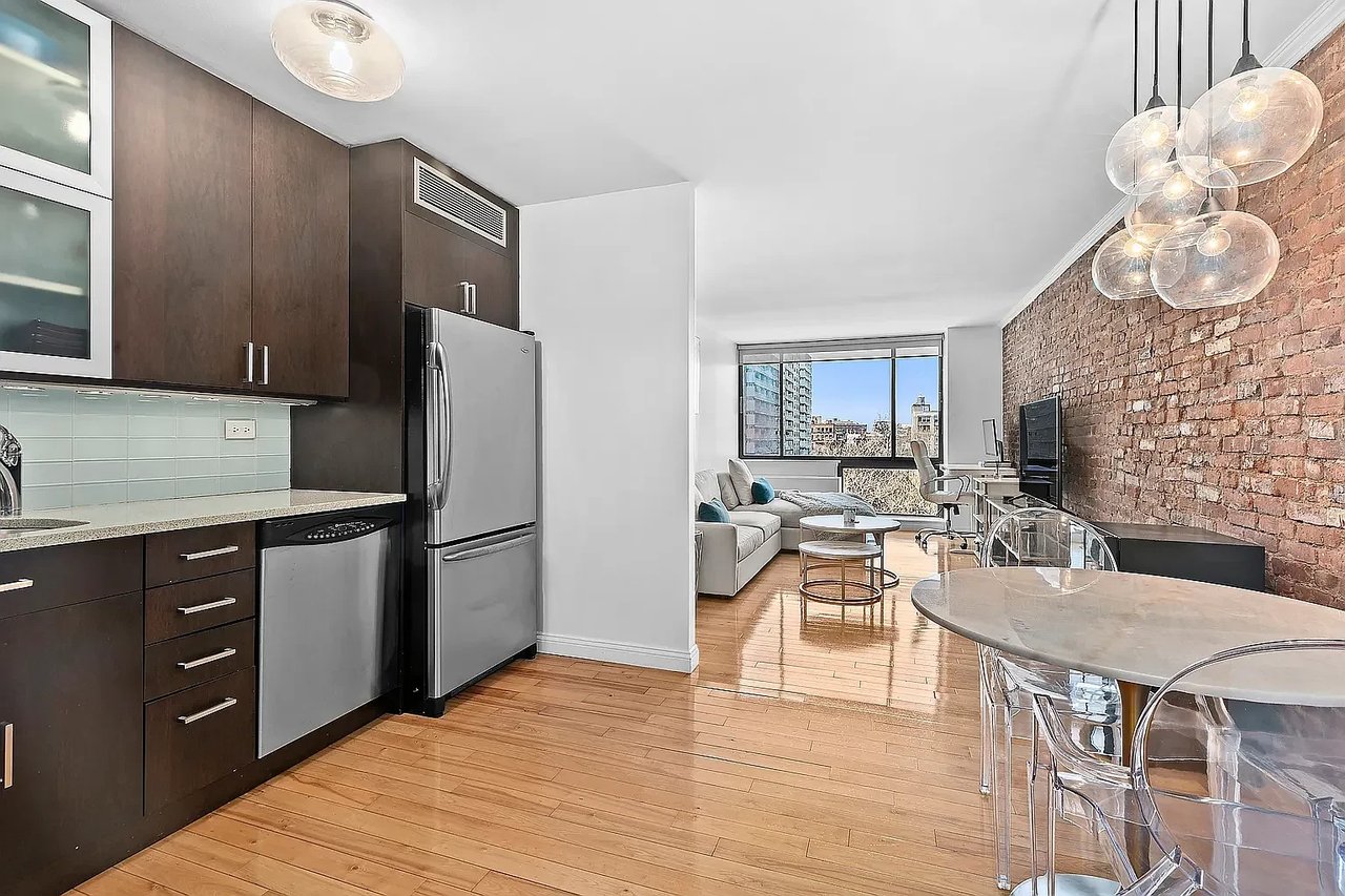 77 Bleecker St APT 705