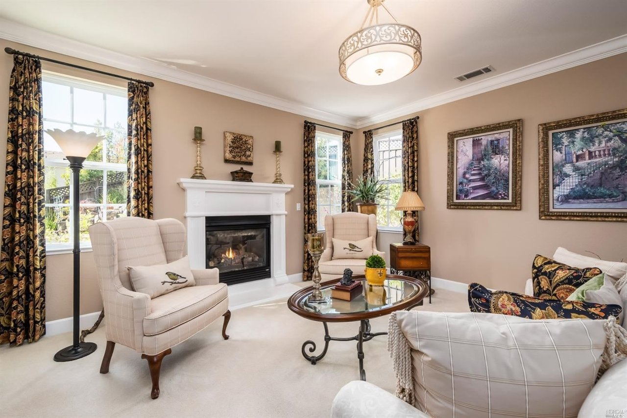 9 Ash Ct